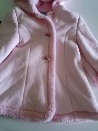 Abrigo rosa bebé 2 años