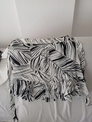 Bañador mujer negro blanco + pareos