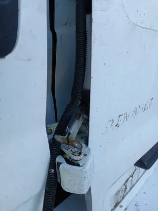 Puerta Trasera Izquierda Renault