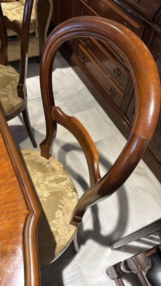 Mesa extensible madera con 4 sillas