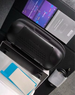 Retroid Pocket 5 Negra + Botones Silenciosos Mod