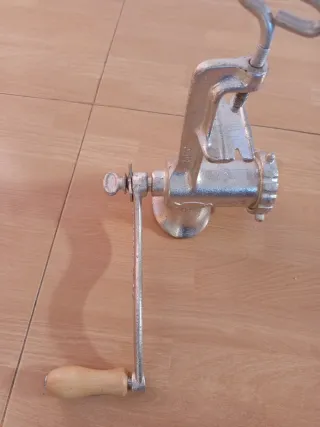 Molino manual de carne