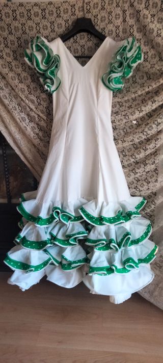 Traje Flamenco Volantes Verdes 10-12 Años