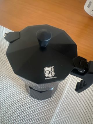 Cafetera italiana negra