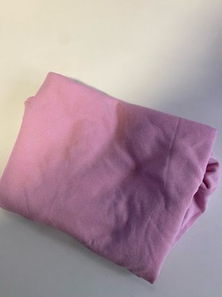 Camiseta rosa cuello pico