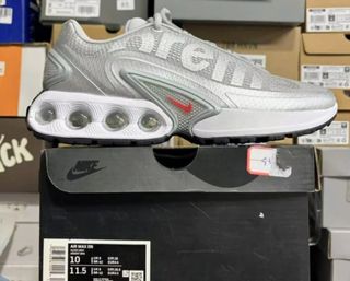 Nike Air Max Zapatillas Plata y Rojo