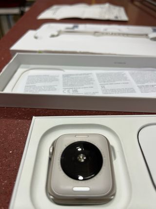 Apple Watch Series 2 40mm GPS+Cellular Starlight