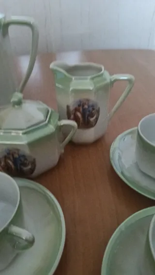 Set da caffè/tè in porcellana verde e bianca