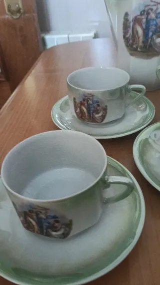 Set da caffè/tè in porcellana verde e bianca