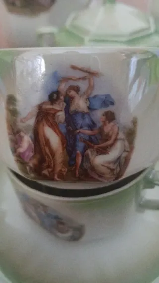 Set da caffè/tè in porcellana verde e bianca