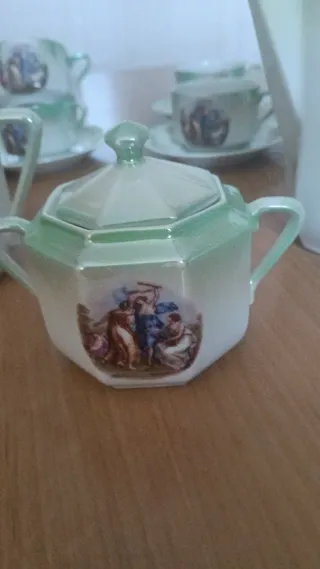 Set da caffè/tè in porcellana verde e bianca