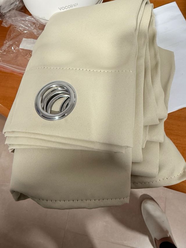 Cortinas opacas beige elegantes