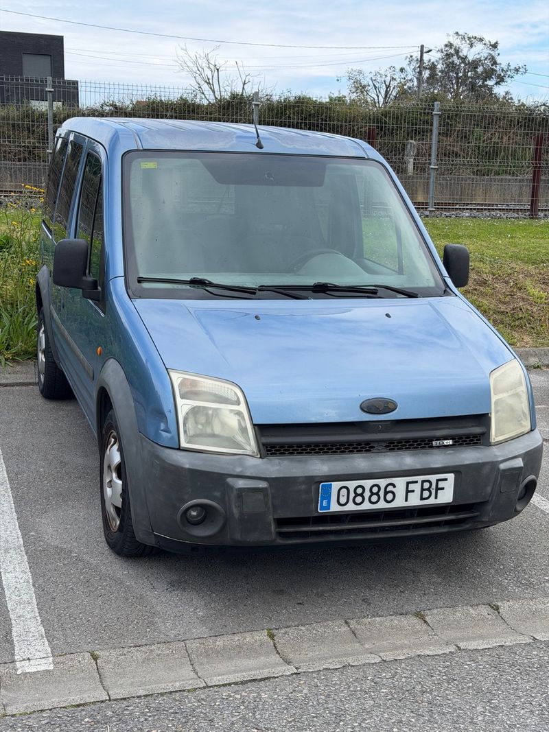 Ford Tourneo Connect 2008 - foto 1