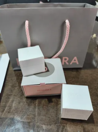 Bolsa y Cajas Pandora