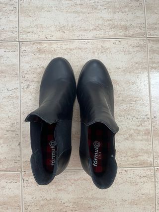 Botines negros tacón