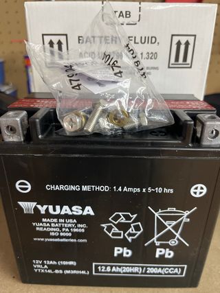 Batería Yuasa YTX14L-BS Powersports AGM