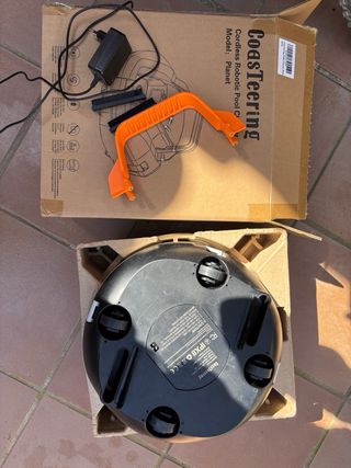 Robot Limpiafondos inalámbrico CoasTeering Planet