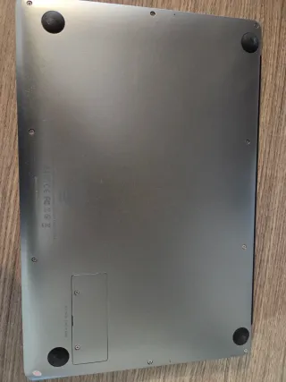 Portátil Chuwi Herobook Pro Intel Celeron