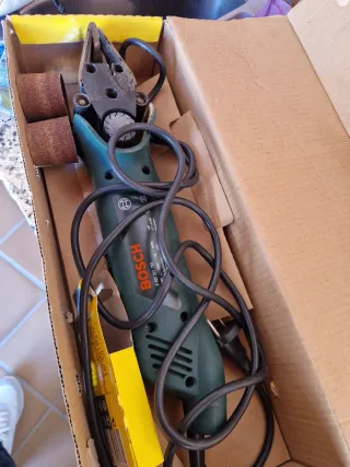 Lijadora de banda Bosch PVS 300 AE