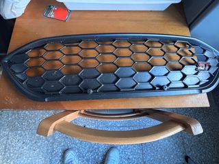 Parrilla Ford Focus ST