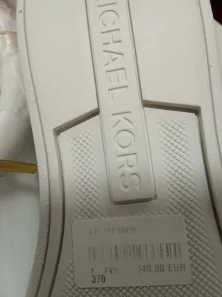 Zapatillas Michael Kors Blancas y Doradas