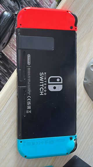 Nintendo Switch Gris y Rojo