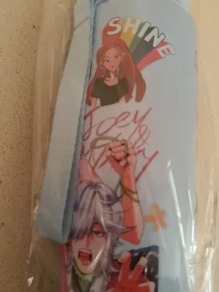 Botella agua Huntrix Kpop Demon Hunters azul