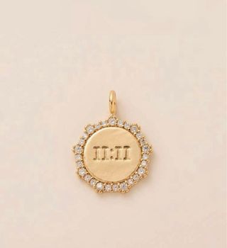 Colgante mujer espiritual 11:11 dorado