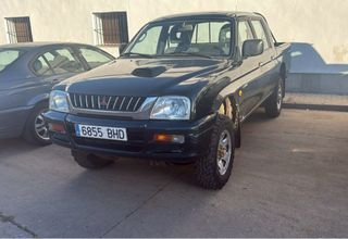 Mitsubishi L 200 2001