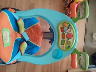 Triciclo para bebé con manillar