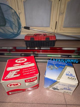 Lote Cañas de Pescar y Accesorios