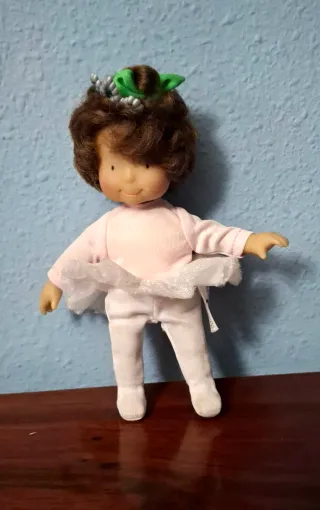 Muñeca Ana de las Tres Bessones bailarina