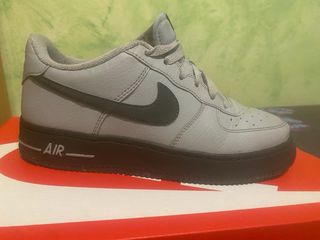 Nike Air Force 1 Grises Talla 38.5