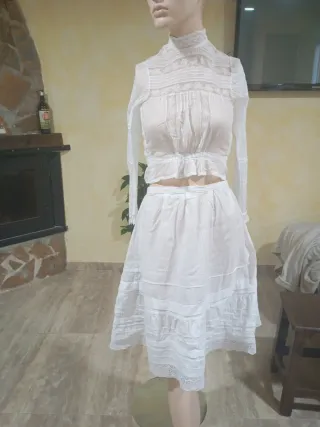 Conjunto vintage blusa y falda con encaje y museli