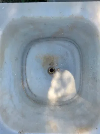 Pila de mármol con 2 pozas