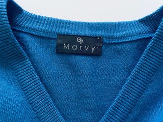 Jersey Marvy azul cuello pico