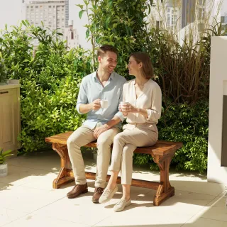 Banco de jardín de madera rústico