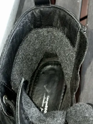 Botines negros con cordones