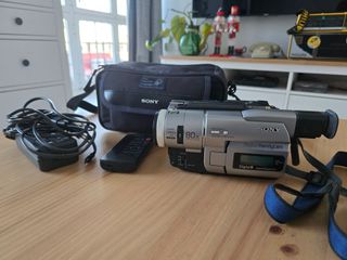 Videocámara Sony Digital8 TRV110E