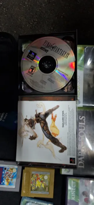 LOTE VIDEOJUEGOS + PSP + XBOX + CASCOS, ETC