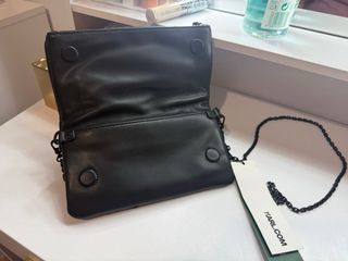 Bolso Karl Lagerfeld Negro Plegado