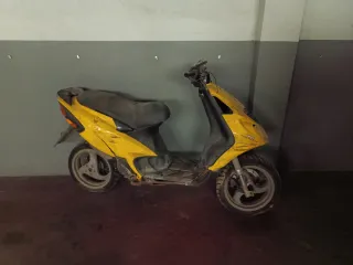 Piaggio NRG Extrem Amarillo