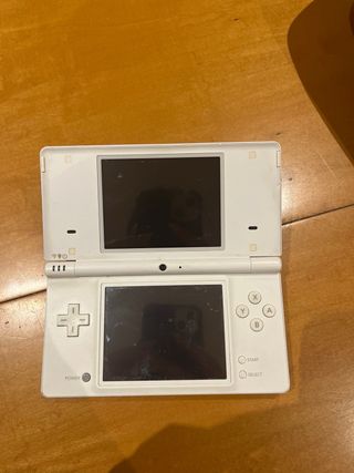 Nintendo DSi Edición Especial Pokémon Blanco