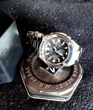 Reloj Casio G-Shock Plata y Negro