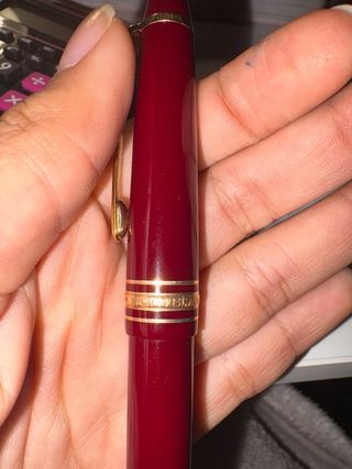 Bolígrafo Montblanc Metsterstuck color burdeos