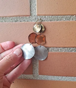 Conjunto collar y pendientes latón multicolor