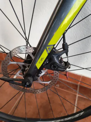 Bicicleta de carretera Fuji