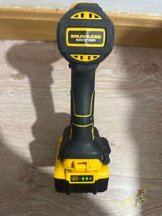 Taladro Dewalt XR 18V 5Ah