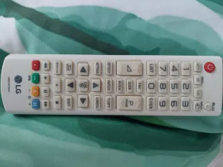 TV LG 24MT47DC 24" Blanco