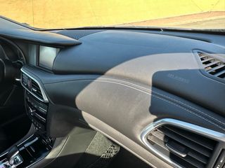 Infiniti Q30 2016